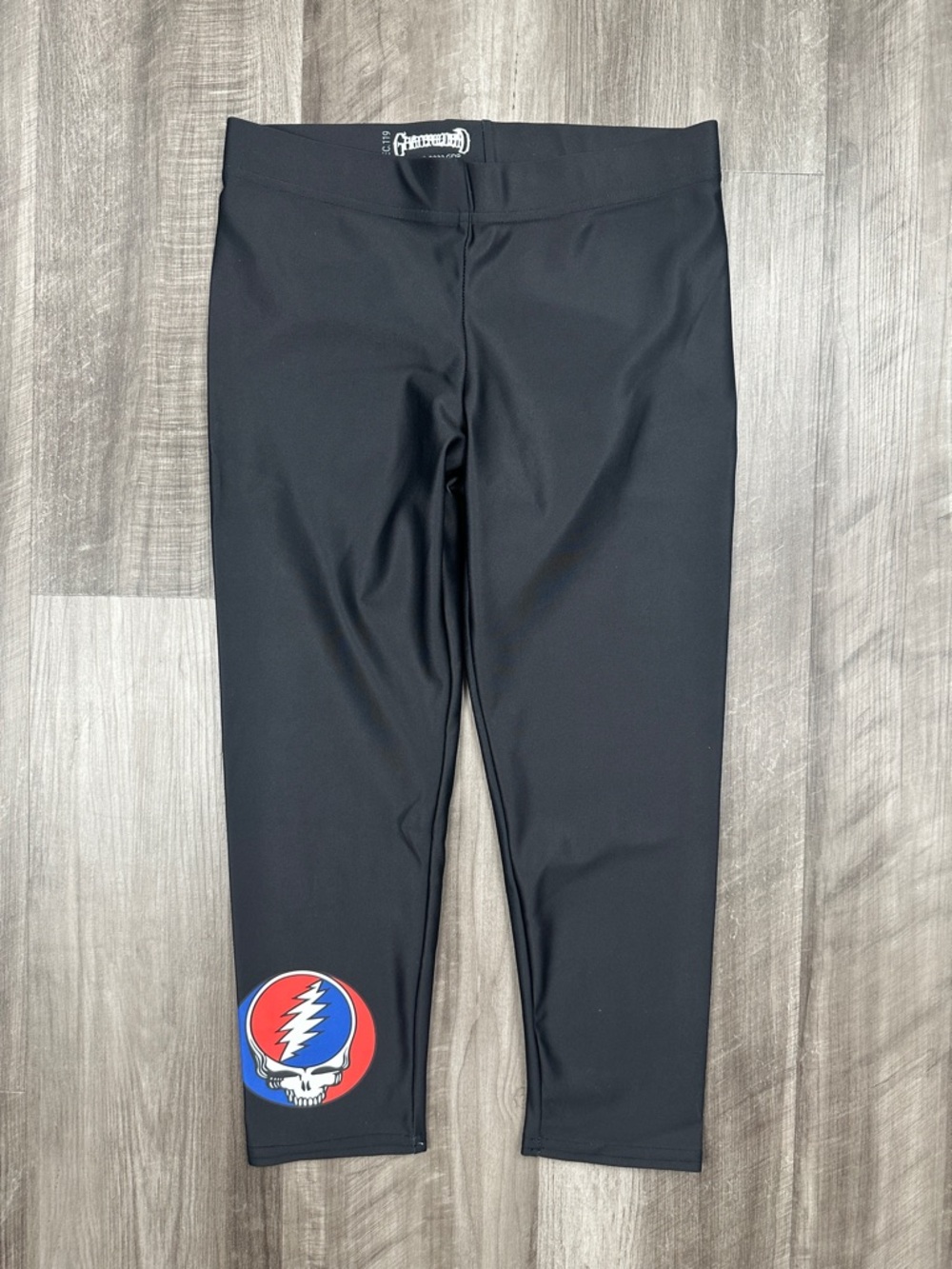 Section 119 Grateful Dead Stealie Capri Leggings (NWOT) - Medium